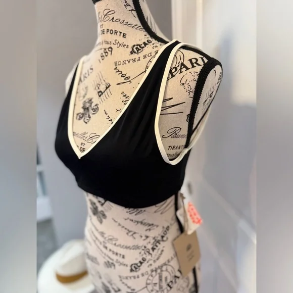 NWT FP Movement x Toast Swim “Bind V-Neck Bikini Top” in Black/Meringue - Picture 3 of 7